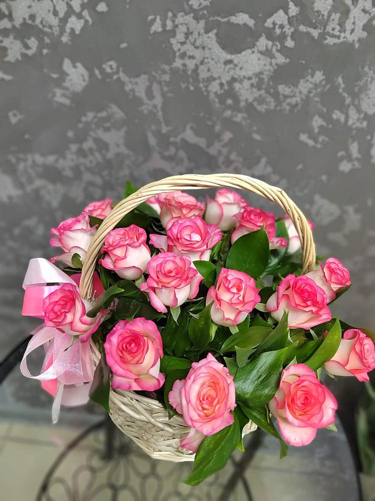 Цветочная композиция из Розы в корзине в Тополево