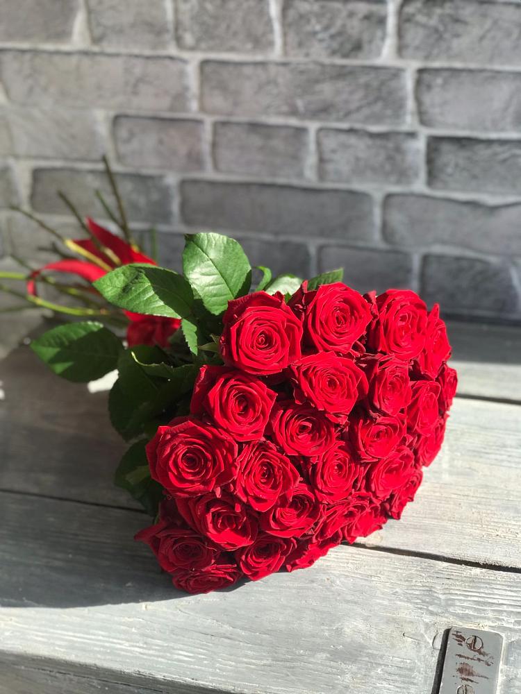 Букет Красные розы Фридом в Тополево