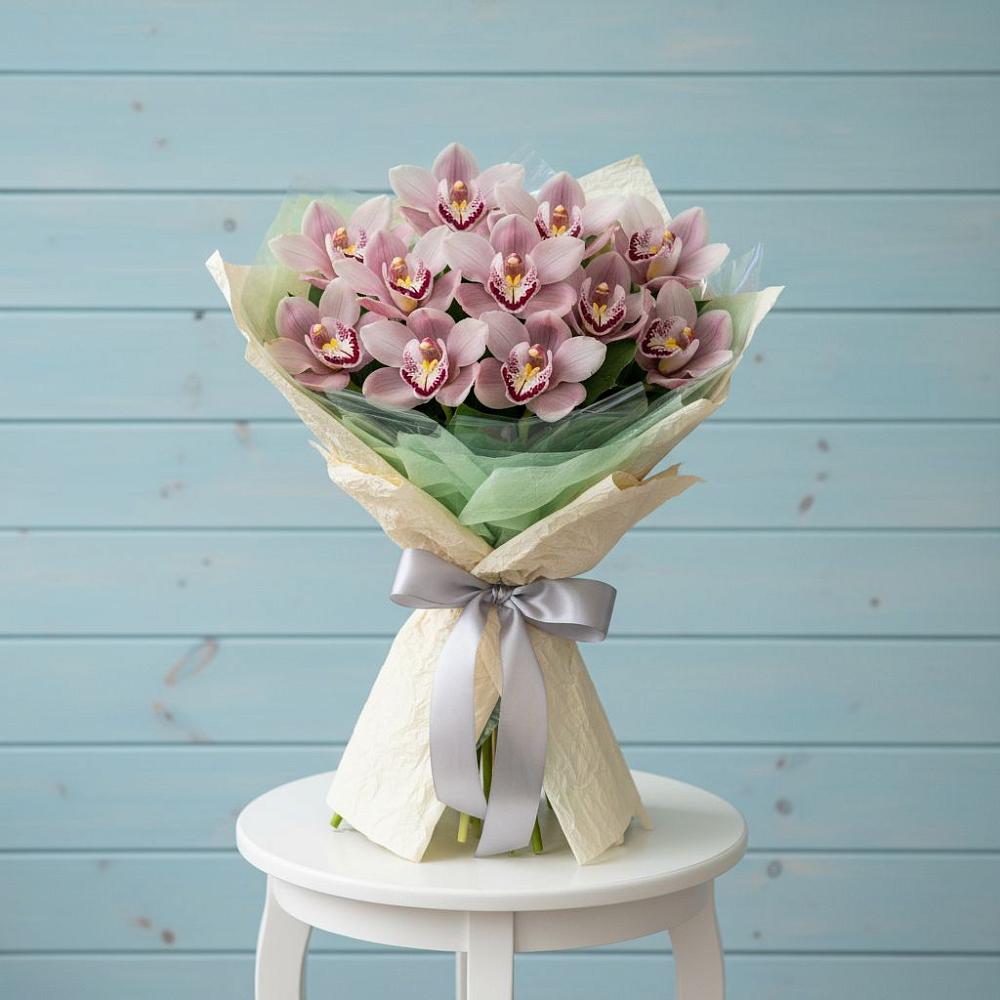 Букет цветов из: Орхидеи и Розы в Тополево