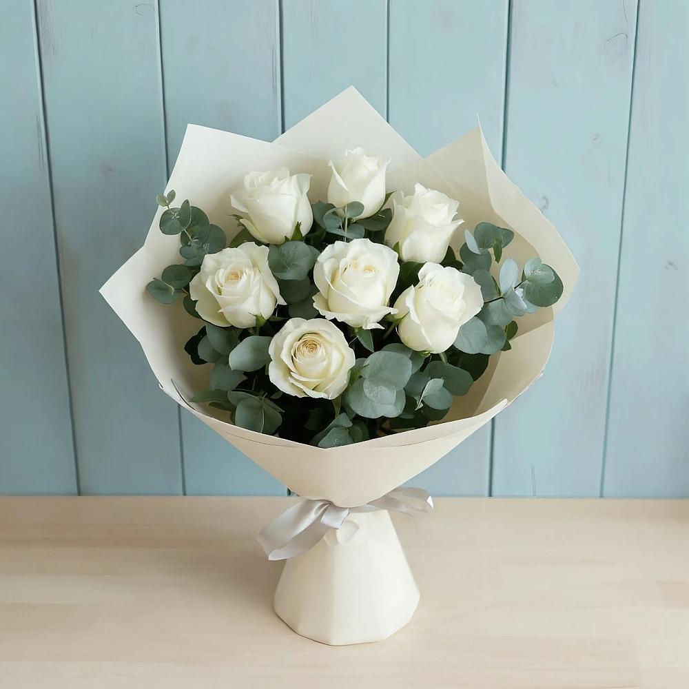 Букет Белые розы в Эвкалипте в Тополево