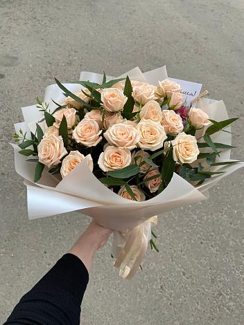 Букет Кремовые розы Латте в Тополево