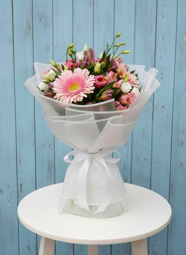 Букет цветов из: Герберы, Альстромерии и Лизиантусы в Тополево