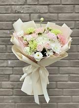 Букет цветов из:  Гвоздики, Розы, Лизиантусы и Хризантемы в Тополево