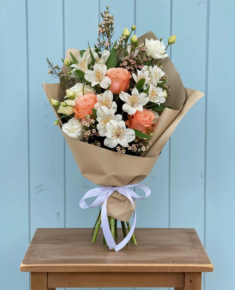 Букет цветов из: Альстромерии, Лизиантусы, Розы и Хризантемы в Тополево