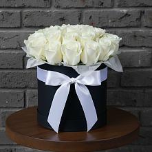 Цветочная композиция из Розы в шляпной коробке в Тополево